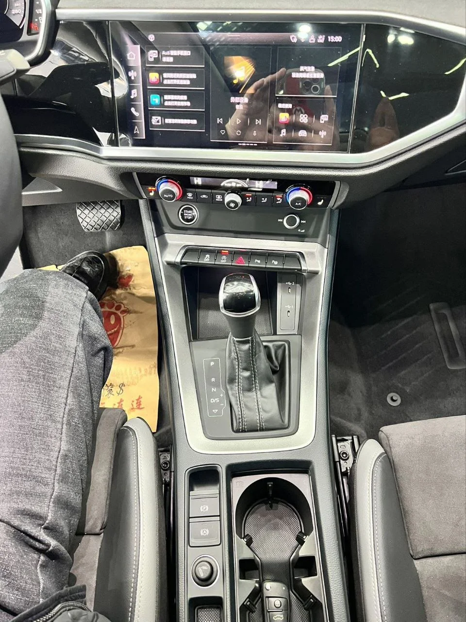 Фото 10 Audi Q3
