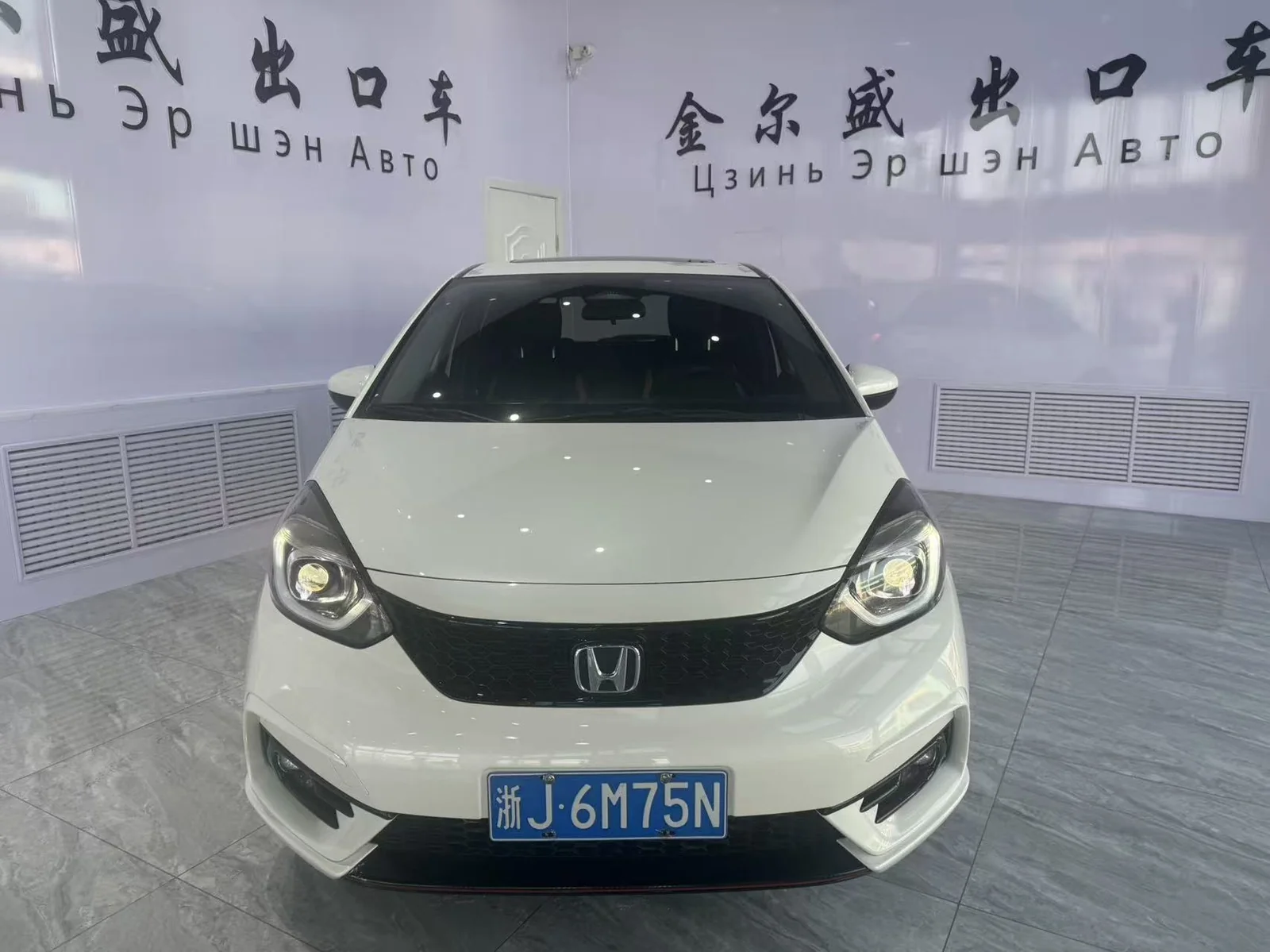 Фото 2 Honda Life