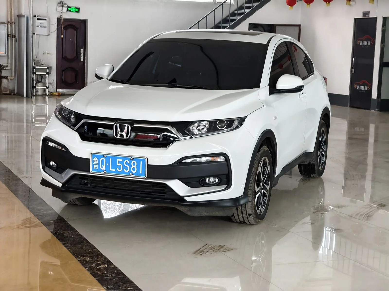 Фото 2 Honda XR-V