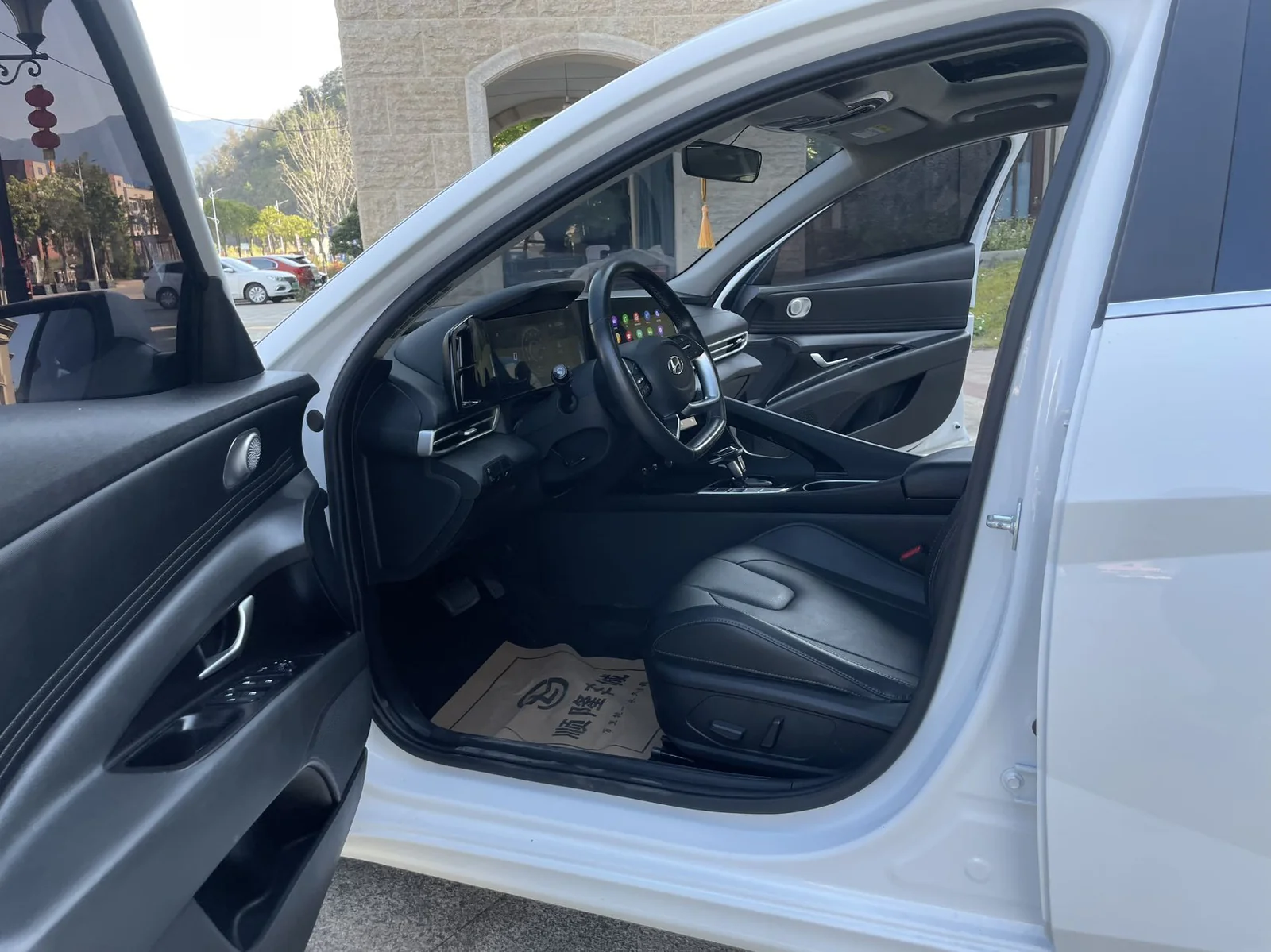 Фото 5 Hyundai Elantra