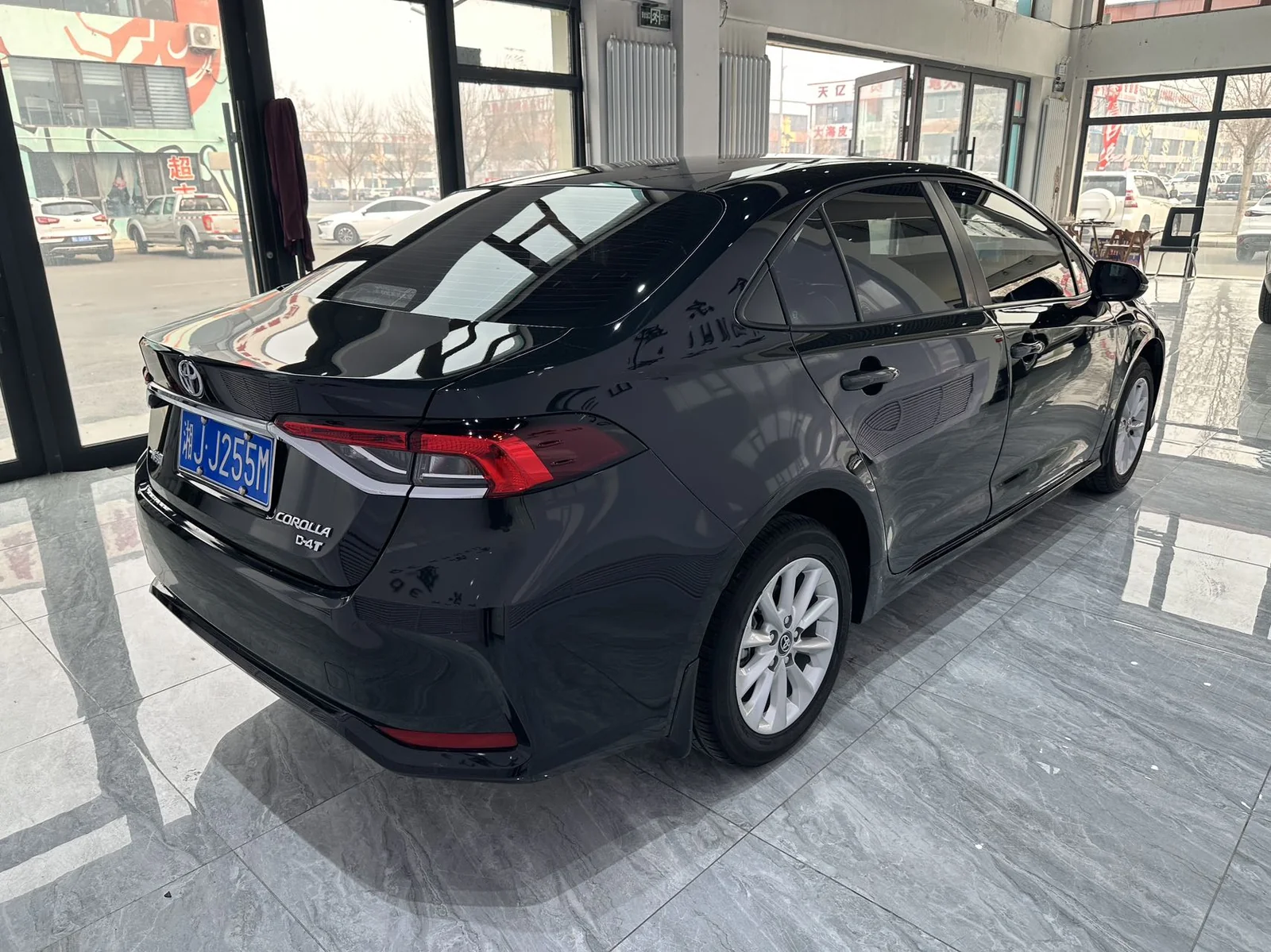 Фото 5 Toyota Corolla