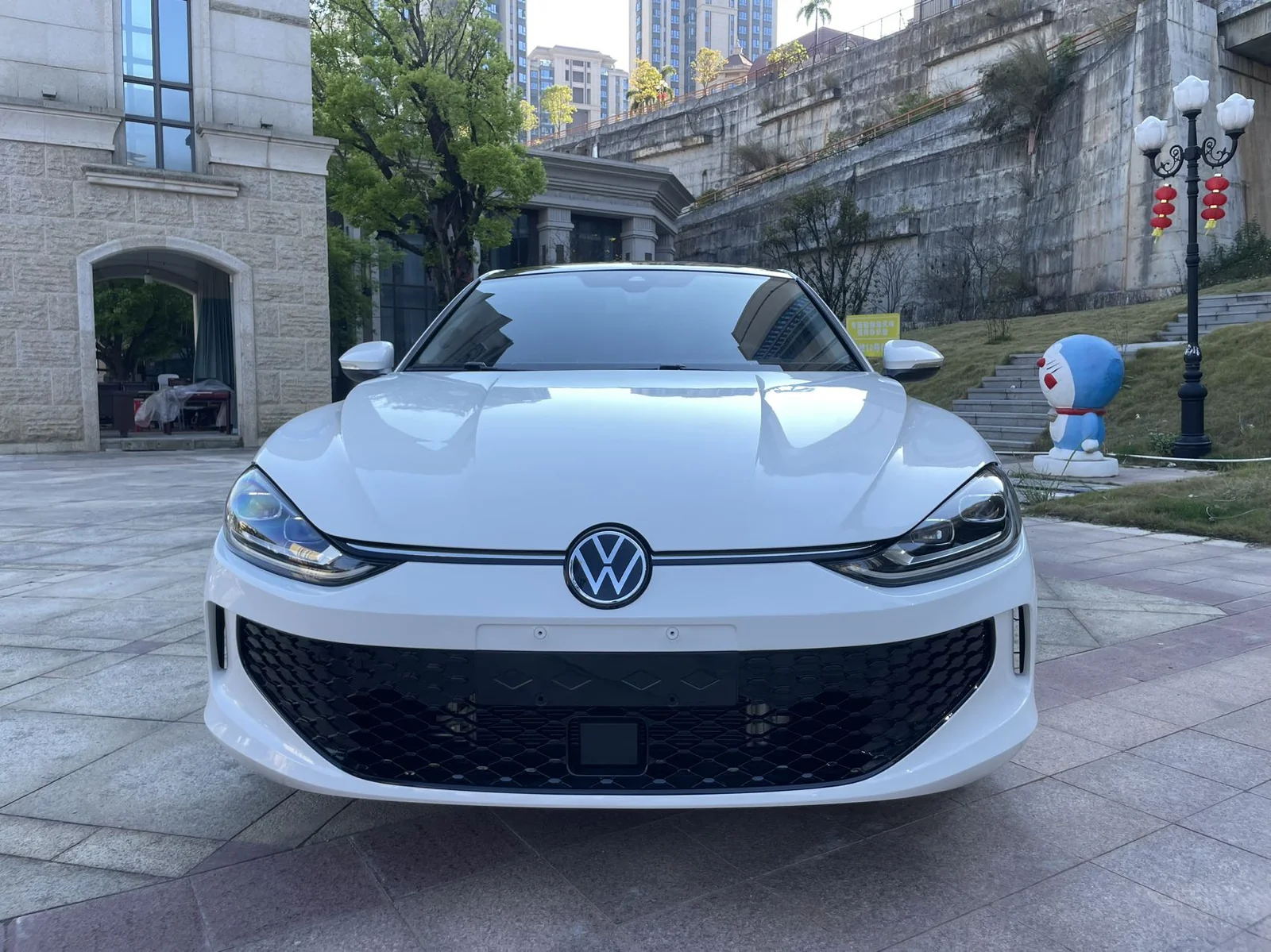Фото 3 Volkswagen Lamando