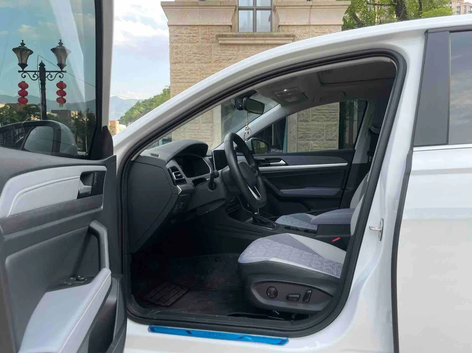 Фото 5 Volkswagen Lavida