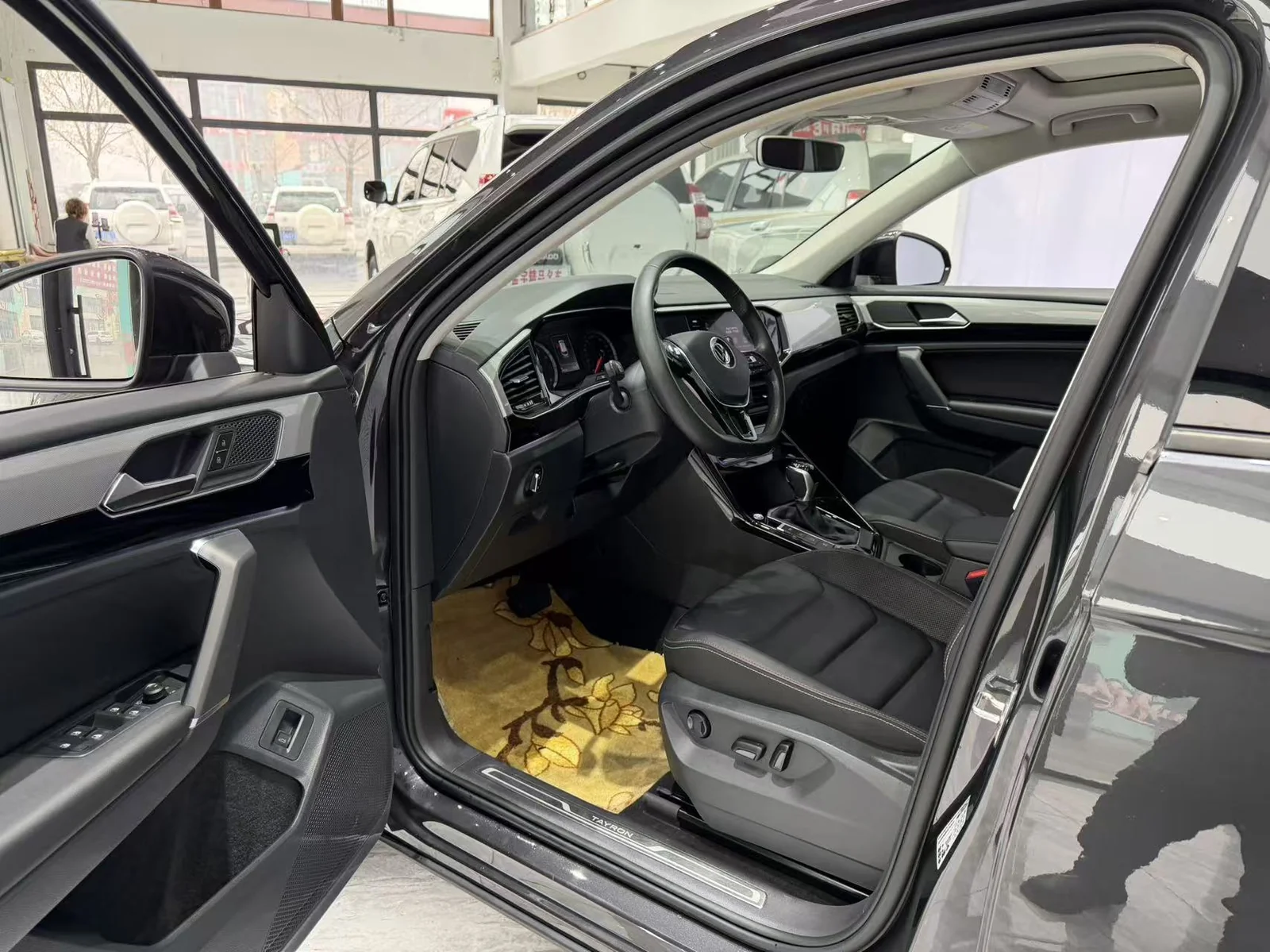 Фото 7 Volkswagen Tayron